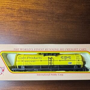 IHC Corn Products CPC International HO Scale Tanker Train Car (New)